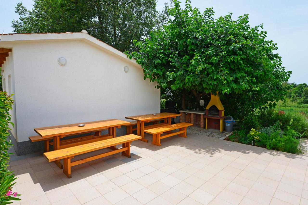 Apartments Ella Poreč Buitenkant foto