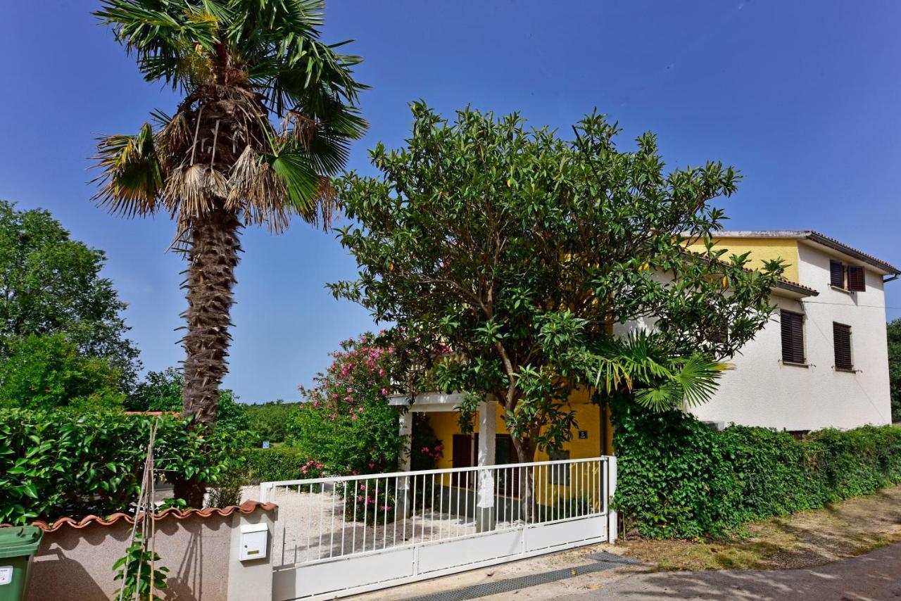 Apartments Ella Poreč Buitenkant foto