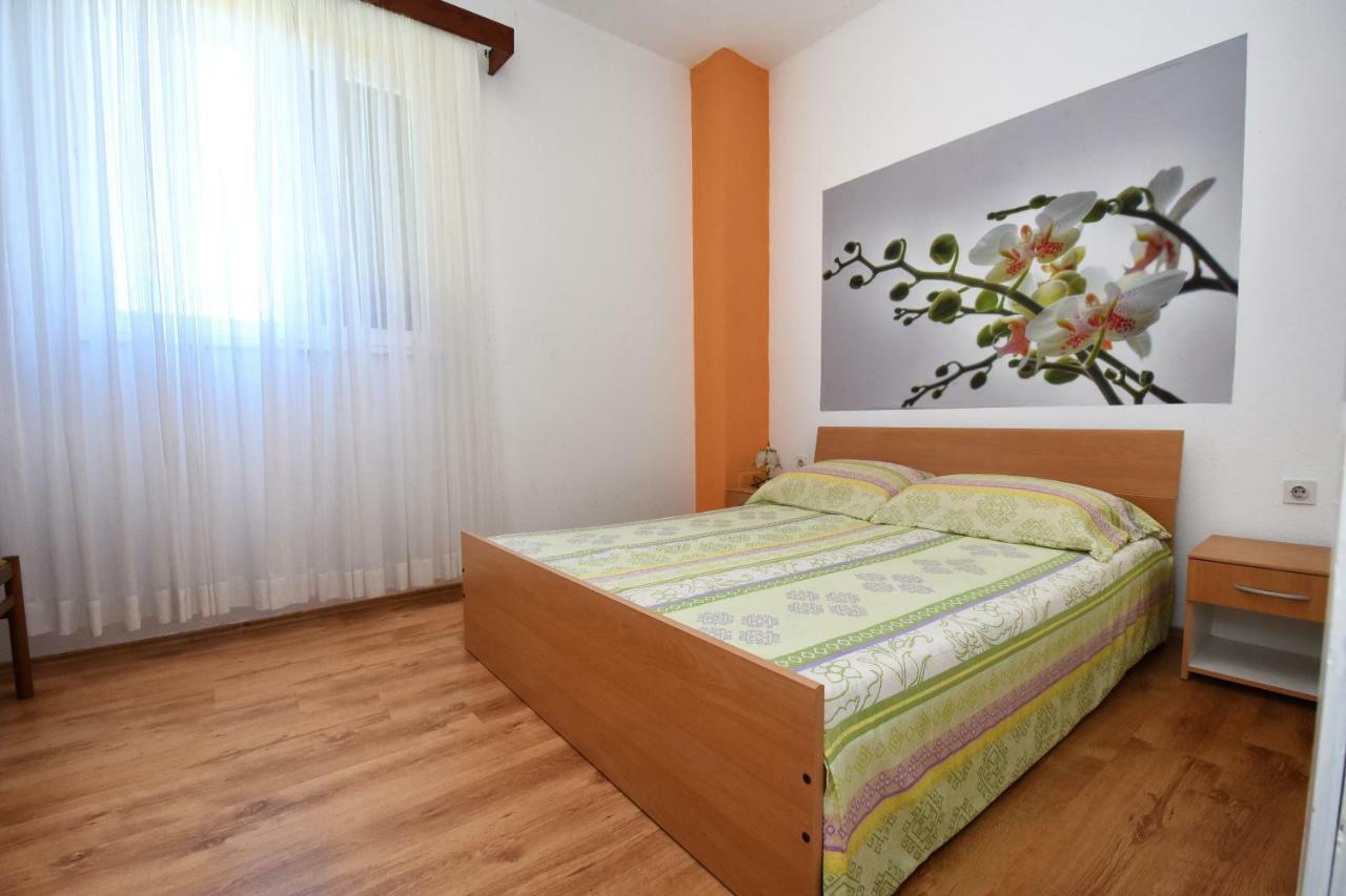 Apartments Ella Poreč Buitenkant foto